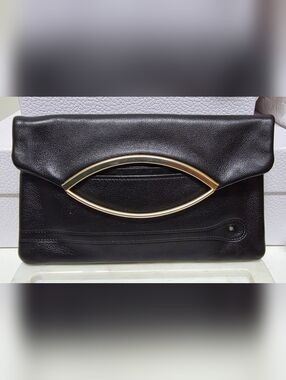 ETIENNE AIGNER Vintage Leather Fold Over Clutch **RARE/COLLETIBLE**